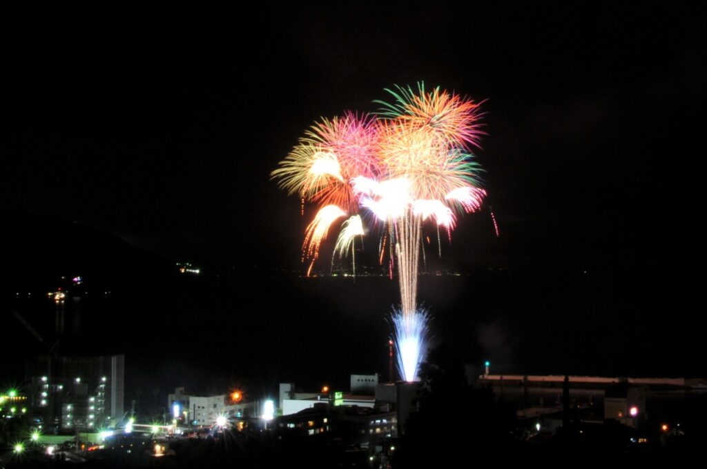 伊東温泉「夢花火」_観光ガイド公式